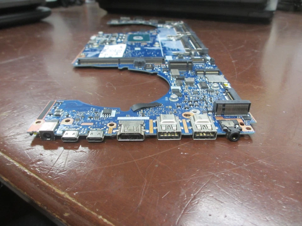 Hp zbook 15 g4 motherboard core i7 - Image 2