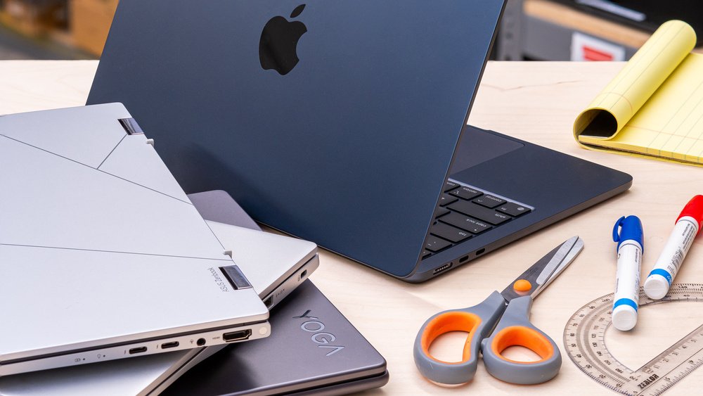 What type of laptop is best for studying?